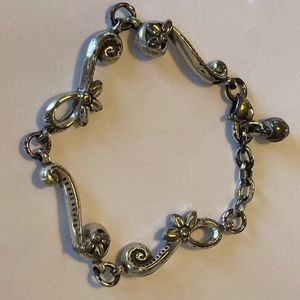 Women’s bracelet charm costume jewelry